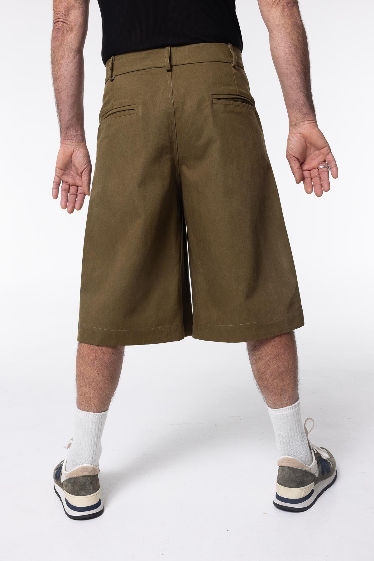 Bermuda Shorts | Olive Twill